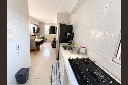 Cozinha de apartamento para alugar com 2 quartos, 42m² em Goiá, Goiânia