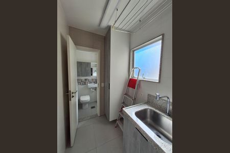 Apartamento à venda com 127m², 2 quartos e 1 vagaCozinha e Área de Serviço