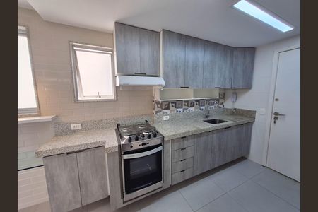 Apartamento à venda com 127m², 2 quartos e 1 vagaCozinha e Área de Serviço