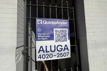 Fachada de casa para alugar com 1 quarto, 45m² em Vila Paulistania, São Paulo