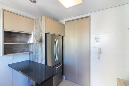 Apartamento à venda com 151m², 3 quartos e 3 vagas Apartamento à venda com 151m², 3 quartos e 3 vagasCozinha