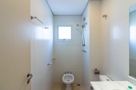 Apartamento à venda com 151m², 3 quartos e 3 vagas Apartamento à venda com 151m², 3 quartos e 3 vagasBanheiro da Suíte 1