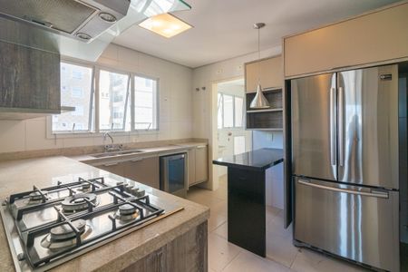 Apartamento à venda com 151m², 3 quartos e 3 vagas Apartamento à venda com 151m², 3 quartos e 3 vagasCozinha