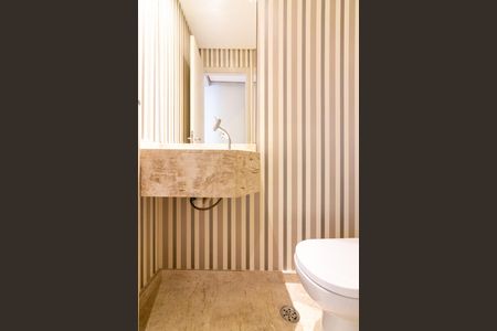 Apartamento à venda com 151m², 3 quartos e 3 vagas Apartamento à venda com 151m², 3 quartos e 3 vagasLavabo