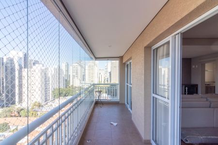Apartamento à venda com 151m², 3 quartos e 3 vagas Apartamento à venda com 151m², 3 quartos e 3 vagasVaranda