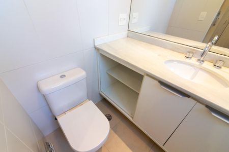 Apartamento à venda com 151m², 3 quartos e 3 vagas Apartamento à venda com 151m², 3 quartos e 3 vagasBanheiro da Suíte 2