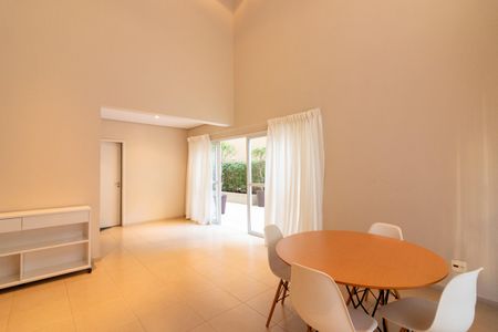 Apartamento à venda com 151m², 3 quartos e 3 vagas Apartamento à venda com 151m², 3 quartos e 3 vagasÁrea comum - Salão de festas
