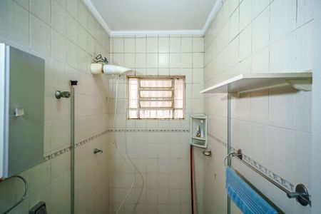 Banheiro de casa à venda com 2 quartos, 120m² em Jardim Dracena, São Paulo