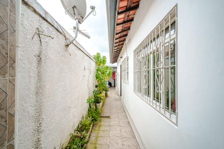 Corredor de casa à venda com 2 quartos, 120m² em Jardim Dracena, São Paulo