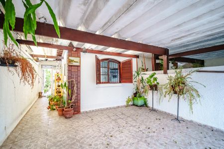 Garagem de casa à venda com 2 quartos, 120m² em Jardim Dracena, São Paulo