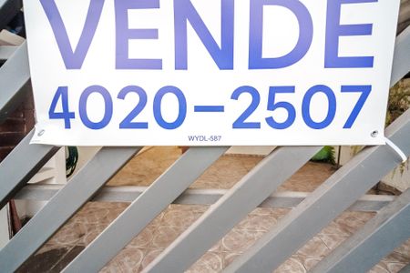 placa instalada em 14/07/2026 com o código WYDL-587 de casa à venda com 2 quartos, 120m² em Jardim Dracena, São Paulo