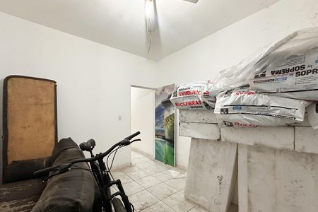 Casa à venda com 180m², 3 quartos e 2 vagas Casa à venda com 180m², 3 quartos e 2 vagasQuarto - Casa 2