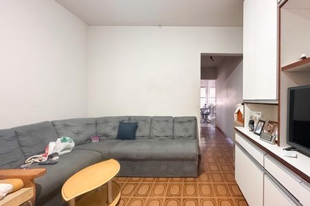 Casa à venda com 180m², 3 quartos e 2 vagas Casa à venda com 180m², 3 quartos e 2 vagasSala