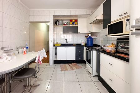 Casa à venda com 180m², 3 quartos e 2 vagas Casa à venda com 180m², 3 quartos e 2 vagasCozinha
