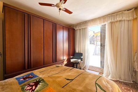 Casa à venda com 180m², 3 quartos e 2 vagas Casa à venda com 180m², 3 quartos e 2 vagasSuíte 2