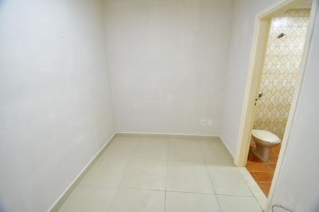 Apartamento à venda com 38m², 1 quarto e sem vagaSala