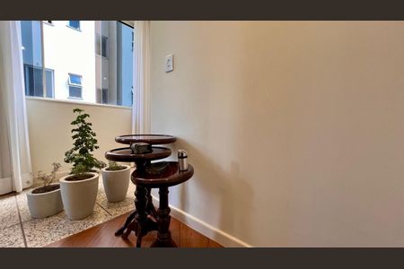 Apartamento à venda com 2 quartos, 73m² em Serra, Belo Horizonte