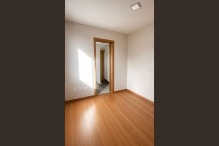 Apartamento à venda com 60m², 2 quartos e 1 vaga Apartamento à venda com 60m², 2 quartos e 1 vagaQuarto