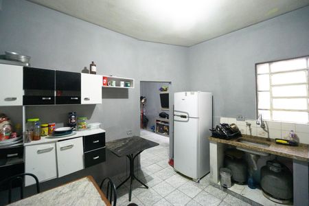 Cozinha de casa de condomínio à venda com 2 quartos, 178m² em Vila Carrão, São Paulo