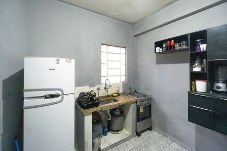 Cozinha de casa de condomínio à venda com 2 quartos, 178m² em Vila Carrão, São Paulo