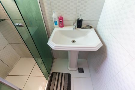 Casa de condomínio à venda com 5862m², 2 quartos e 1 vaga Casa de condomínio à venda com 5862m², 2 quartos e 1 vagaBanheiro