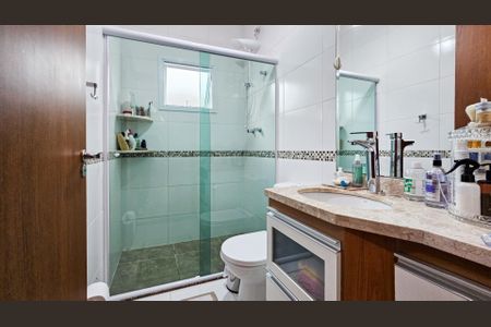 Casa à venda com 232m², 4 quartos e 4 vagas Casa à venda com 232m², 4 quartos e 4 vagasBanheiro da Suíte 3