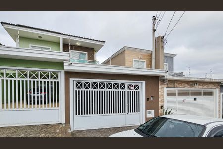 Fachada de casa à venda com 4 quartos, 232m² em Umuarama, Osasco