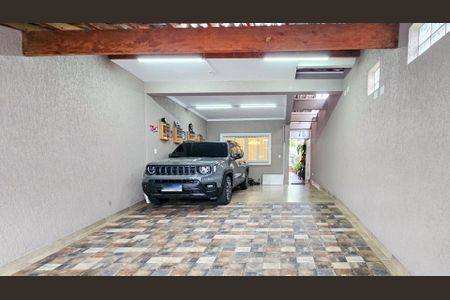 Garagem de casa à venda com 4 quartos, 232m² em Umuarama, Osasco