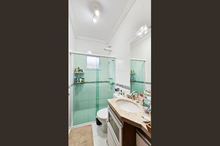 Casa à venda com 232m², 4 quartos e 4 vagas Casa à venda com 232m², 4 quartos e 4 vagasBanheiro da Suíte 2
