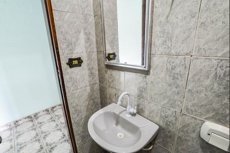 Banheiro de casa para alugar com 1 quarto, 50m² em Parque Capuava, Santo André