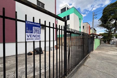 Apartamento à venda com 80m², 2 quartos e 1 vaga Apartamento à venda com 80m², 2 quartos e 1 vagaPlaquinha Instalada