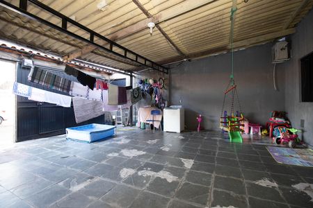 Garagem de casa à venda com 2 quartos, 112m² em Conjunto 11, Brasília