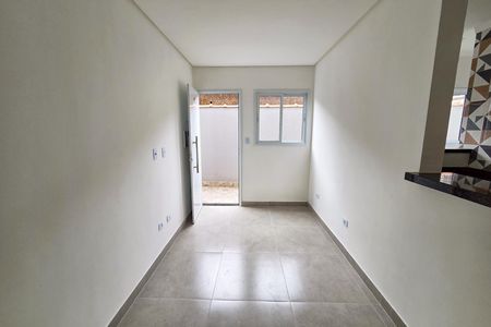 Casa de condomínio para alugar com 53m², 2 quartos e 1 vaga Casa de condomínio para alugar com 53m², 2 quartos e 1 vagaSala