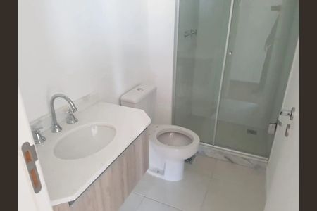 Banheiro social de apartamento para alugar com 3 quartos, 86m² em Balsa, Pelotas