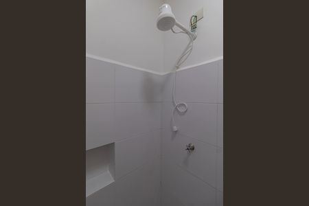 Banheiro de casa para alugar com 2 quartos, 100m² em Vila Clara, São Paulo