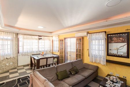Casa à venda com 3 quartos, 136m² em Bortolândia, São Paulo