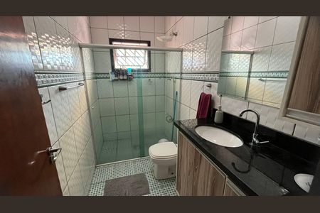 Banheiro de casa para alugar com 2 quartos, 60m² em Residencial Sao Francisco, São José dos Campos