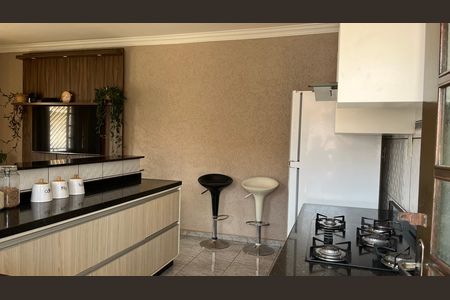 Casa para alugar com 60m², 2 quartos e 1 vaga Casa para alugar com 60m², 2 quartos e 1 vagaCozinha