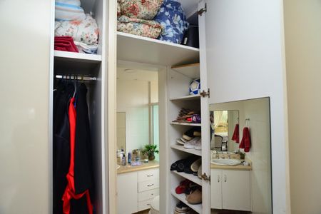 Closet de apartamento para alugar com 3 quartos, 150m² em Barra da Tijuca, Rio de Janeiro