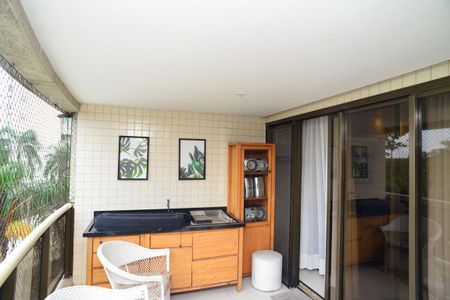 Varanda de apartamento para alugar com 3 quartos, 150m² em Barra da Tijuca, Rio de Janeiro