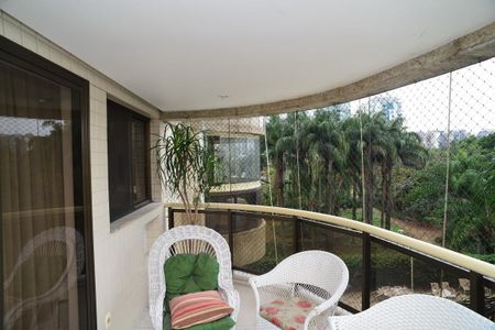 Varanda de apartamento para alugar com 3 quartos, 150m² em Barra da Tijuca, Rio de Janeiro