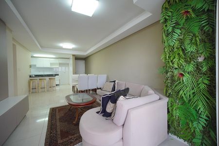 Sala de apartamento para alugar com 2 quartos, 87m² em Centro, Florianópolis