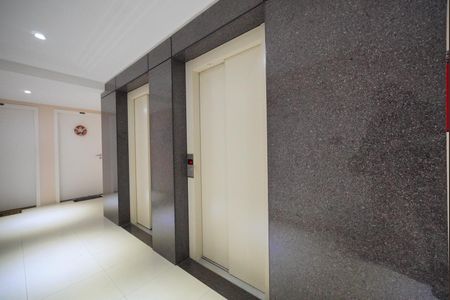 Elevadores de apartamento para alugar com 2 quartos, 87m² em Centro, Florianópolis