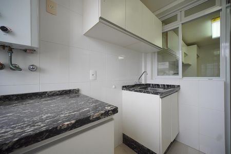 Área de Serviço de apartamento para alugar com 2 quartos, 87m² em Centro, Florianópolis