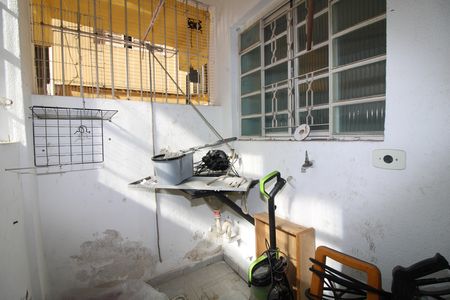 Casa para alugar com 50m², 2 quartos e sem vagaÁrea de Serviço