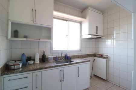 Apartamento para alugar com 56m², 2 quartos e 2 vagasCozinha