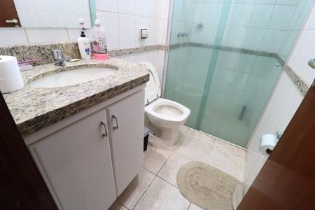 Apartamento para alugar com 56m², 2 quartos e 2 vagasBanheiro Social
