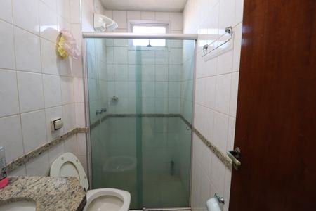 Apartamento para alugar com 56m², 2 quartos e 2 vagasBanheiro Social
