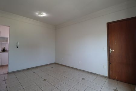 Sala de apartamento para alugar com 2 quartos, 56m² em Umuarama, Uberlândia
