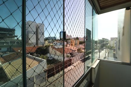Sacada de apartamento para alugar com 2 quartos, 56m² em Umuarama, Uberlândia